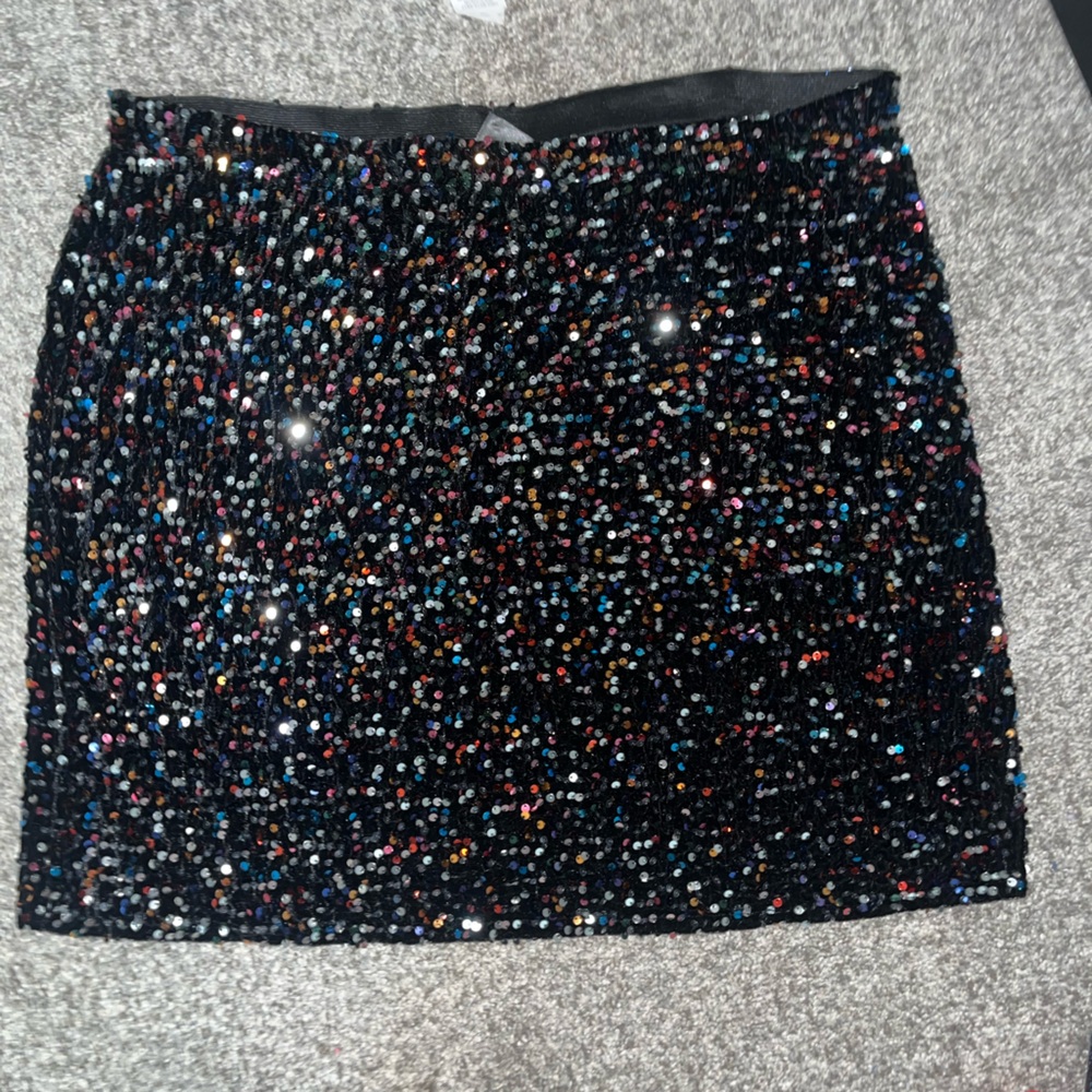 Black Sequin Pencil Mini Skirt for Night Out